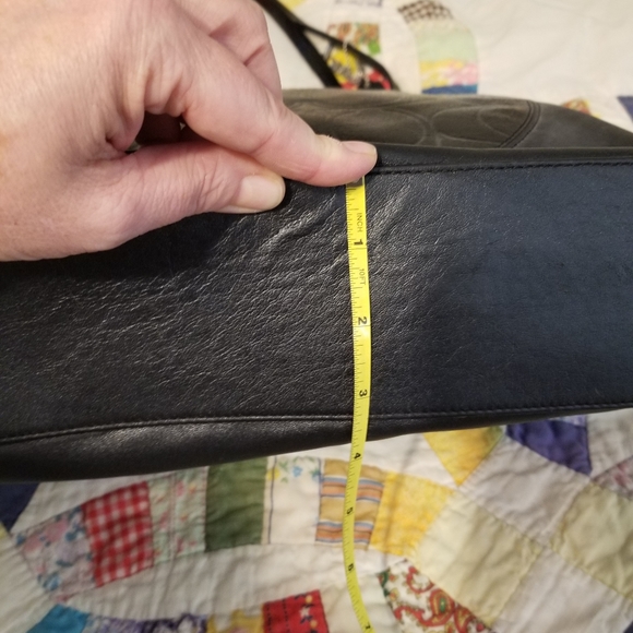 Coach pebbled genuine leather purse - Picture 9 of 15